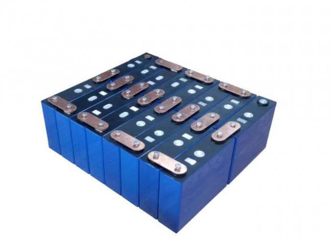 Accumulateur à décharge élevée Primastic Accumulateur à décharge élevée EV 3,2 V 100Ah Lifepo4 Batterie 120Ah 1