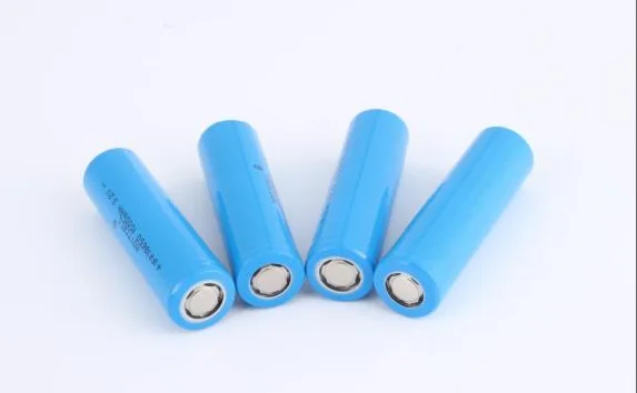 3.7V 2200mAh Batterie au lithium à haute température 1