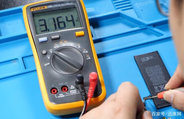dernières nouvelles de l'entreprise Voici comment activer rapidement la batterie! La batterie du téléphone portable a été réactivée avec succès.  4
