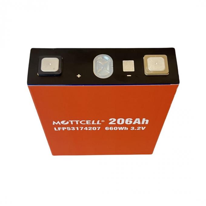 Cellules de batterie de 200Ah Système de stockage d'énergie à ions de lithium efficace pour une utilisation intérieure/extérieure 0