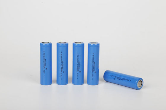 IFR 32650 Piles à décharge élevée LiFePO4 Cellule 3.2V 6000mAh Pour la lumière solaire