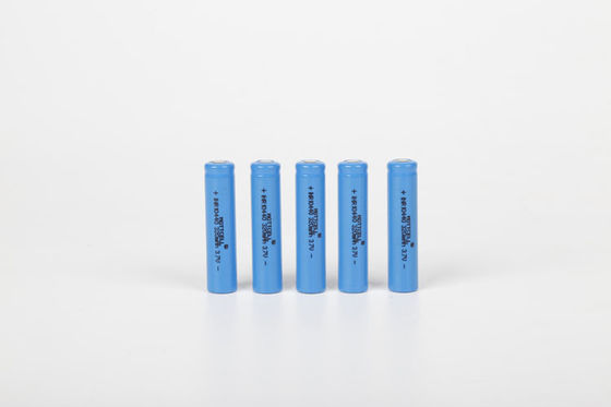Lifepo4 Cell IFR14500 3.2v 500mAh 600mah Batterie rechargeable au lithium Pour la lumière solaire